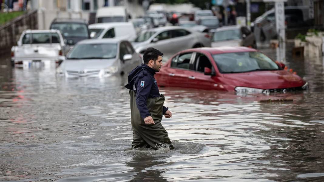 Meteoroloji'den korkutan uyarı: Sağanak,fırtına çığ ve çamur yağacak... 8