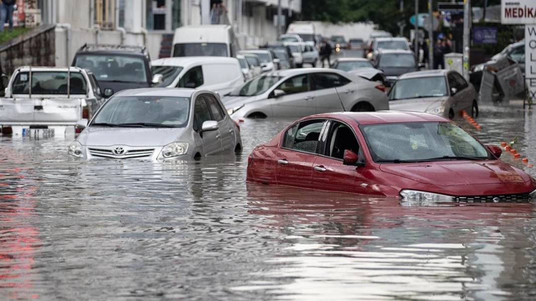 Sağanak, sel ve fırtına...Meteoroloji'den 81 ile kritik uyarı! 3