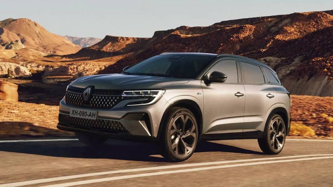 Renault'tan flaş karar: Hem elektrikli hem de içten yanmalı motorlu araçlar üretilecek 1