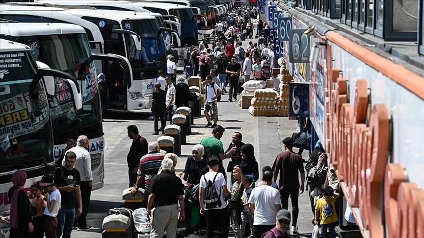 10 ilde yerel seçim hareketliliği otobüs ve uçak biletleri tükendi 5