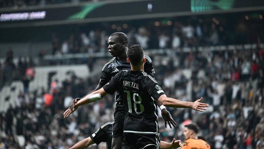 Beşiktaş'ta kriz dönemi: Efsane yıldız takımdan ayrılıyor! 2