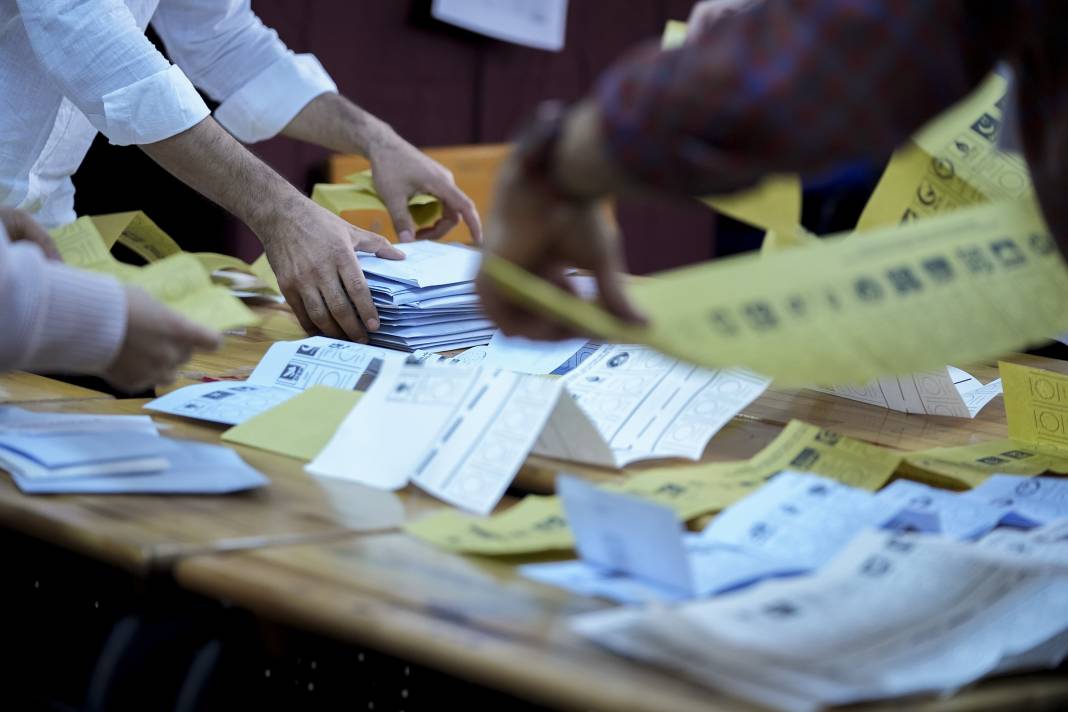 10 il AKP’den CHP’ye geçti en güvendiği kalesi yıkıldı tarihi fark 1