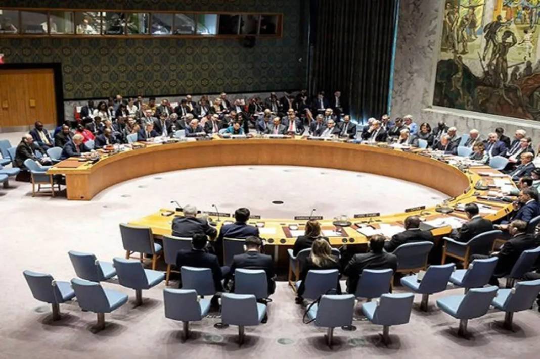 Dünyanın en büyük seçimi başladı: Haftalarca sürecek 9