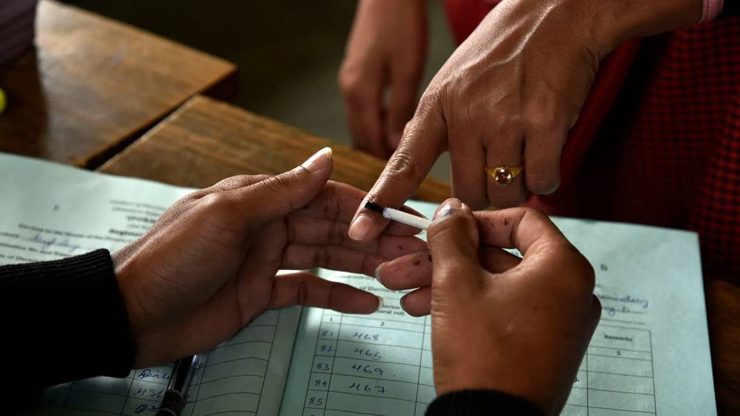 Dünyanın en büyük seçimi başladı: Haftalarca sürecek 3