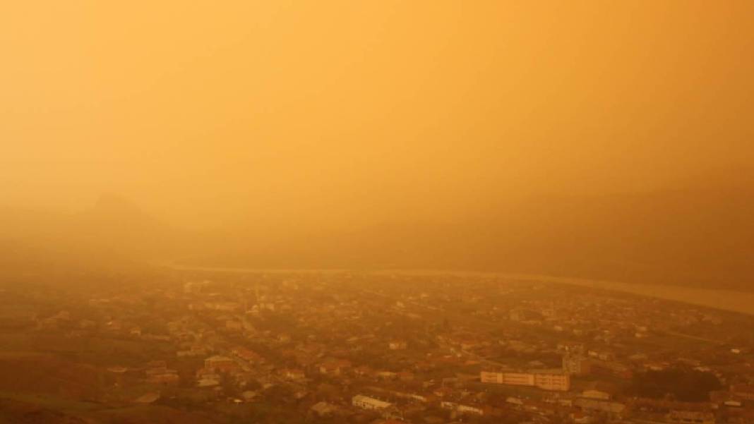 Meteoroloji tarih vererek uyardı Afrika’dan büyük tehlike geliyor! Pencereyi kapıyı kapatın 3