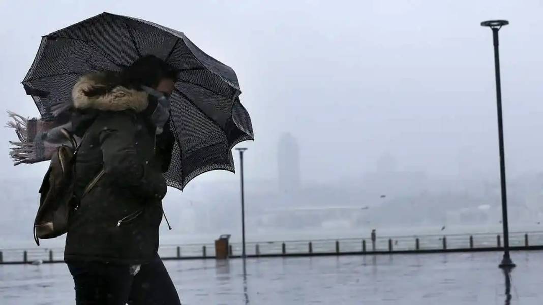 Meteoroloji il il uyardı: Sıcaklıklar düşecek... Türkiye'yi sağanak vuracak 18