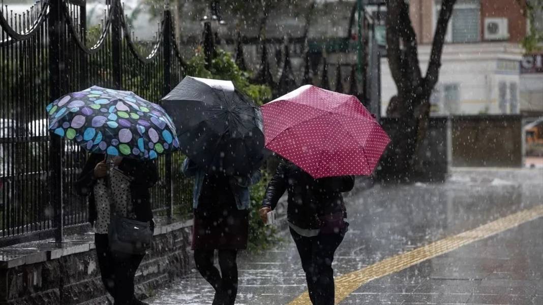 Gök gürültülü sağanak geri geliyor: Meteoroloji'den korkutan uyarı! 4