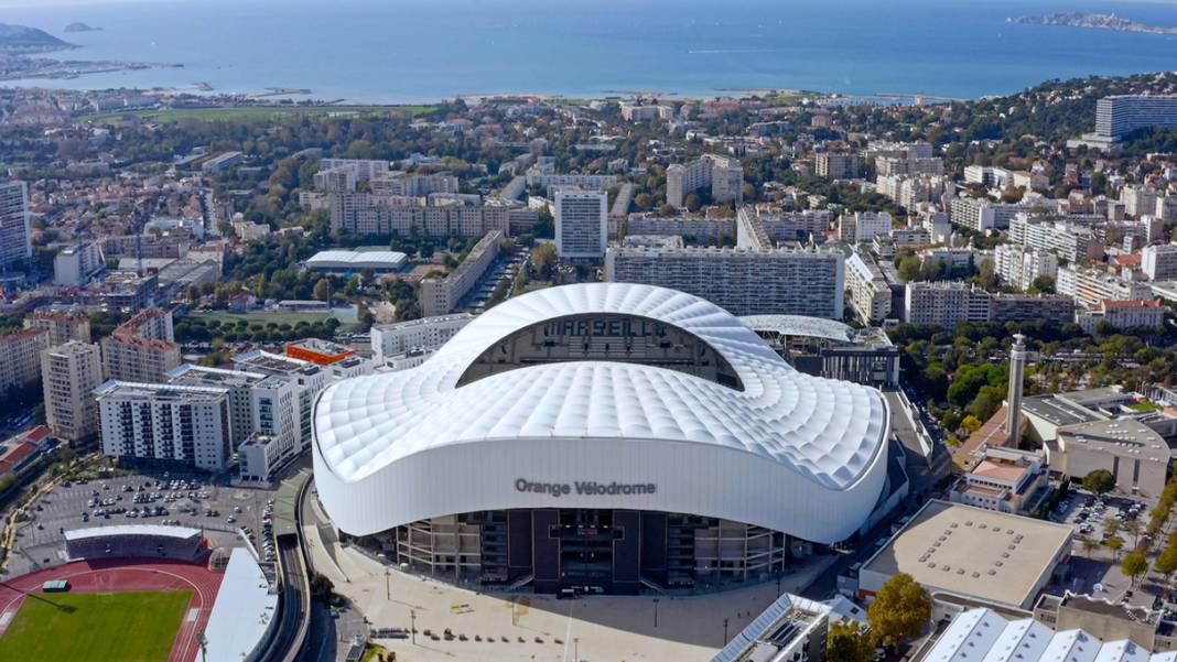 Dünyanın en korkutucu stadyumlarını seçtiler! İlk sıranın sahibi Süper Lig'den! 8