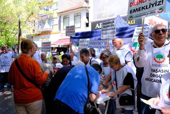 Emekliler zam için harekete geçti: İşte istedikleri en düşük maaş 4