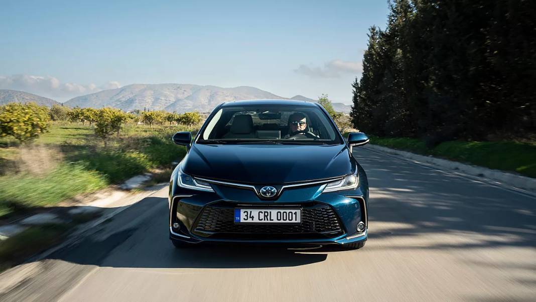 Toyota Corolla yenilendi: İşte 2024 Nisan ayı şaşırtan fiyat listesi 3