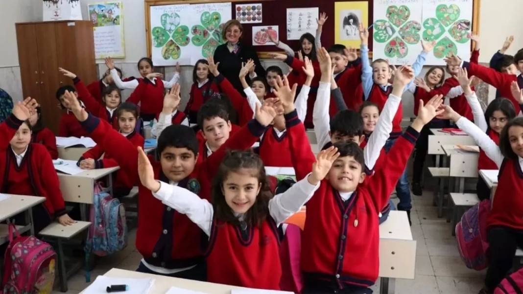 Okulların kapanacağı tarih belli oldu: Milyonlarca öğrenci ve veli merakla bekliyordu 3