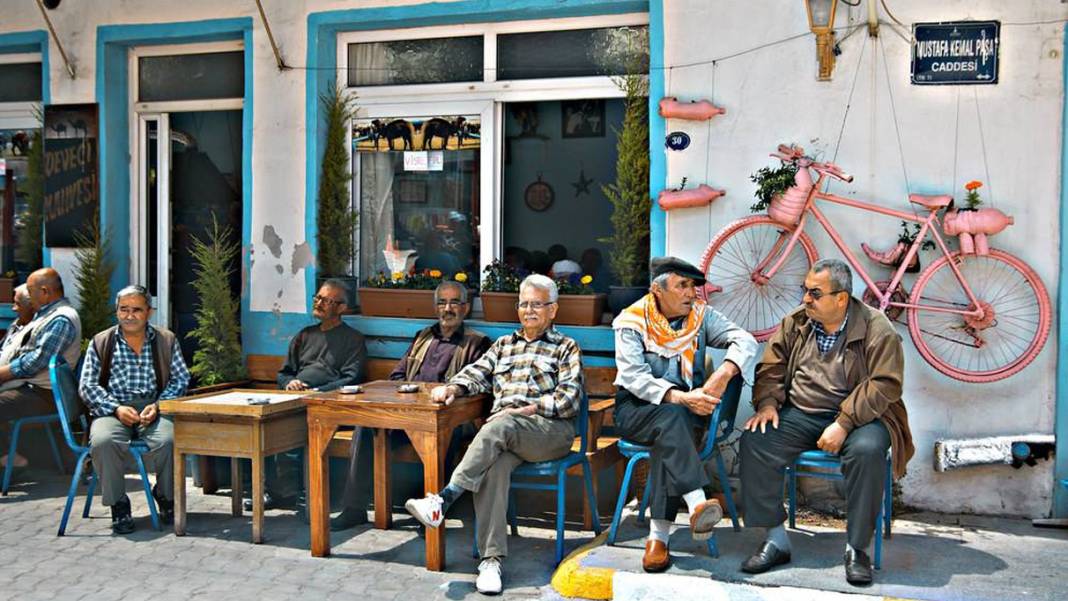 60-65 yaş arası ücretsiz ulaşım resmen son buldu! Emeklileri yıkan gelişme 1