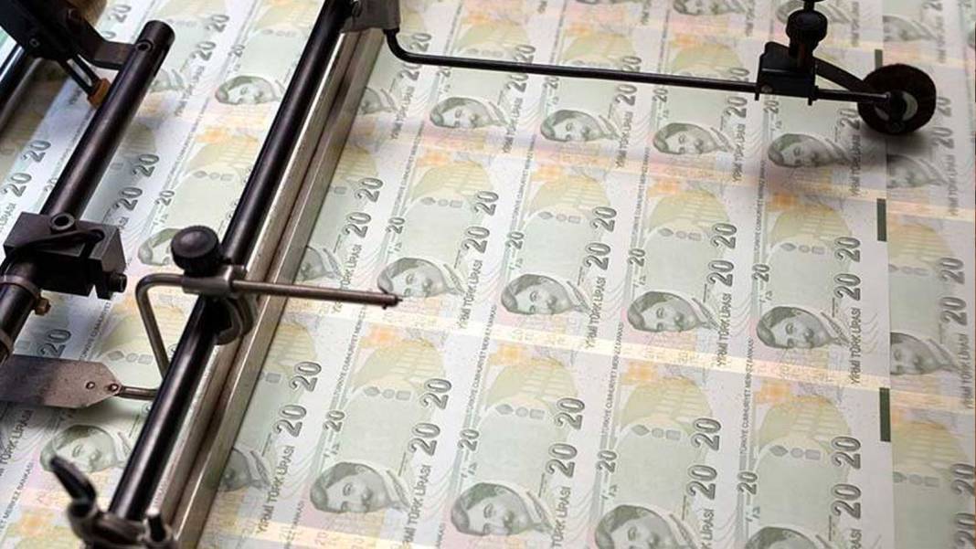 100 bin lira yatırana rekor faiz getirisi! Bankalar resmen çıldırdı 4