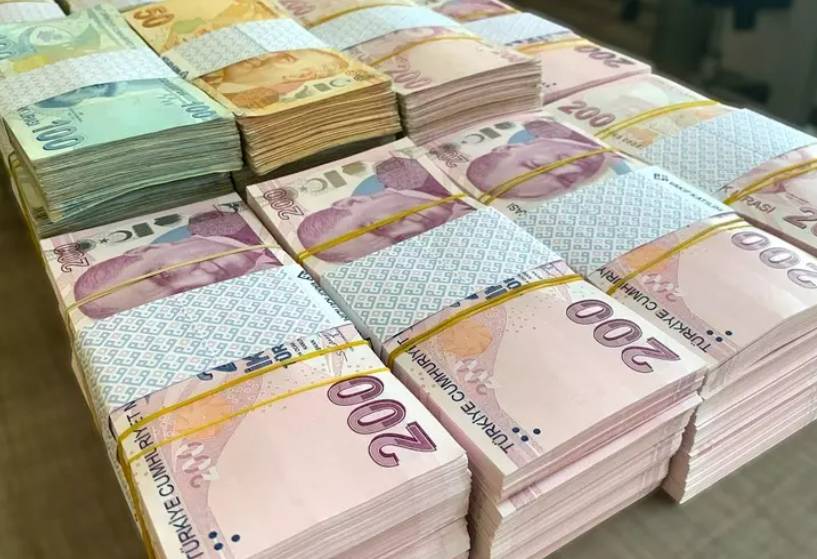 100 bin lira yatırana rekor faiz getirisi! Bankalar resmen çıldırdı 8