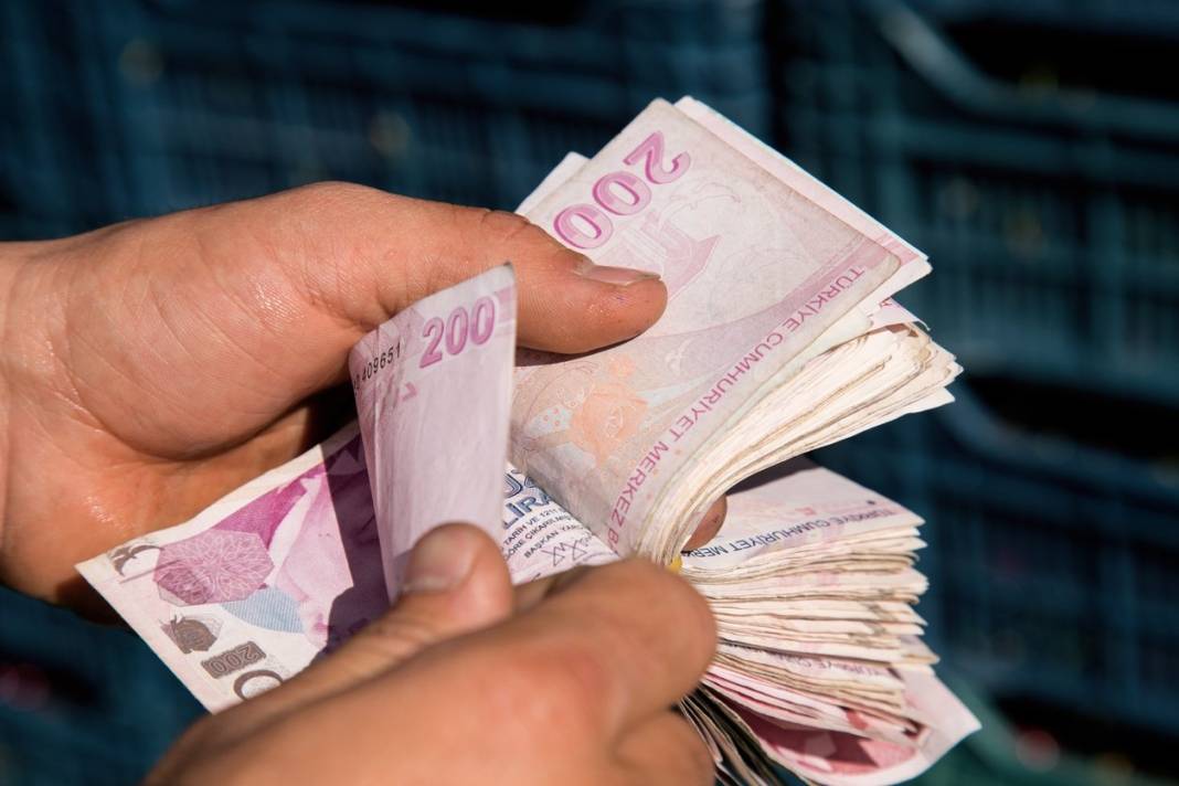 Emekliye maaş ödemesi artık bu şekilde yapılacak. Karar tüm Türkiye’de yürürlüğe girdi 15