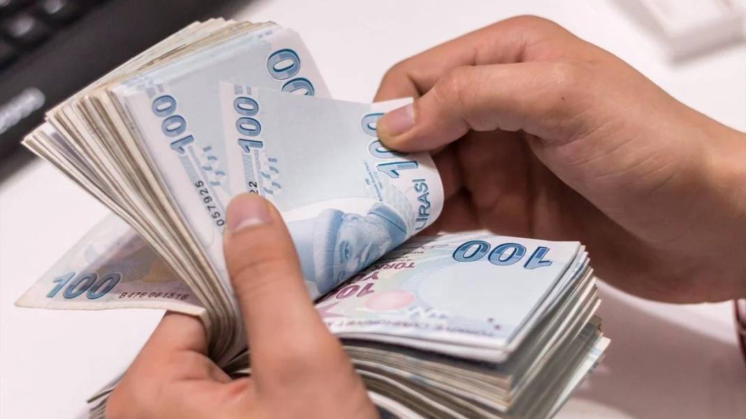 Emekliye maaş ödemesi artık bu şekilde yapılacak. Karar tüm Türkiye’de yürürlüğe girdi 14