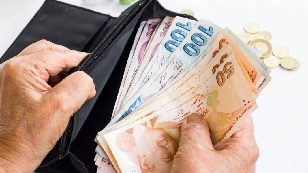 Emekliye maaş ödemesi artık bu şekilde yapılacak. Karar tüm Türkiye’de yürürlüğe girdi 2