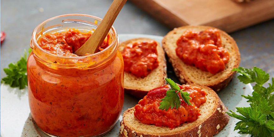 İşte lezzetli ve uzun süre dayanan Ayvar sosunun sırları