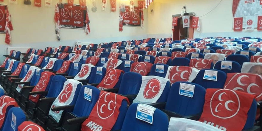MHP kongresinde dikkat çeken görüntüler! O isimlerin fotoğrafları tek tek kapatıldı