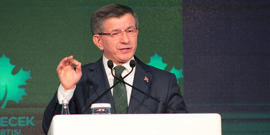 Ahmet Davutoğlu hem Soylu'ya hem de Bahçeli'ye açtı ağzını yumdu gözünü