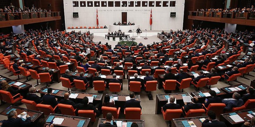 Yeni yasama yılı başladı