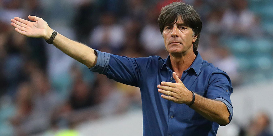 Joachim Löw hayran kaldı, Şenol Güneş'e sordu: Kim bu Türk çocuk?