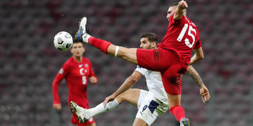 Merih Demiral'dan bomba hareket