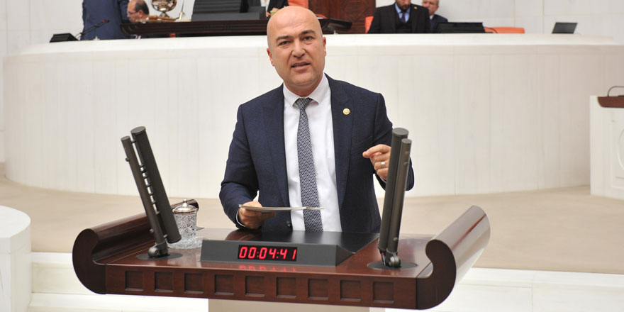 CHP'li vekil Murat Bakan'dan sert sözler: "Bu kare parti devletinin somutlaşmış halidir"