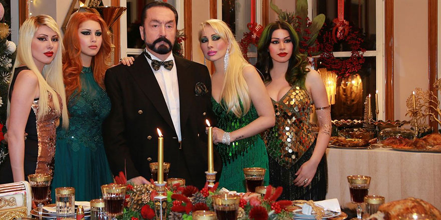 Adnan Oktar'ın evinden çıkanlar şoke etti! Ankara'da ele geçirildi