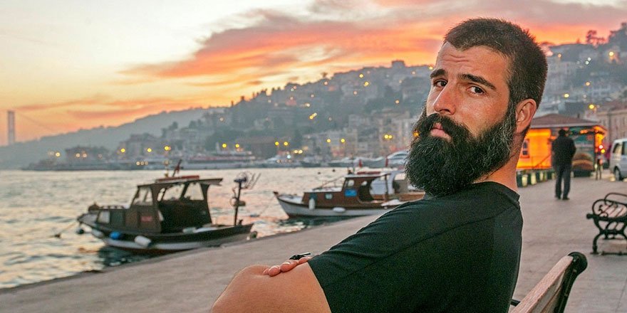 Ünlü oyuncu Mehmet Akif Alakurt Instagram'da takipçisini ölümle tehdit etti