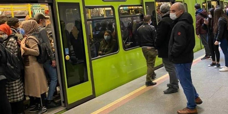 Görüntüler bu sabah Bursa metrosunda çekildi, Orhan Sarıbal paylaştı! Vatandaş ne yapsın