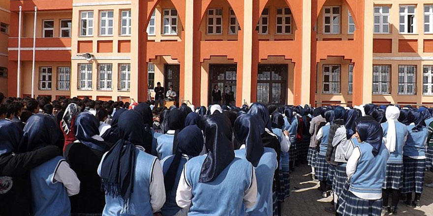 Aydın İmam Hatip Lisesi'nde öğretmene şoke eden tehdit