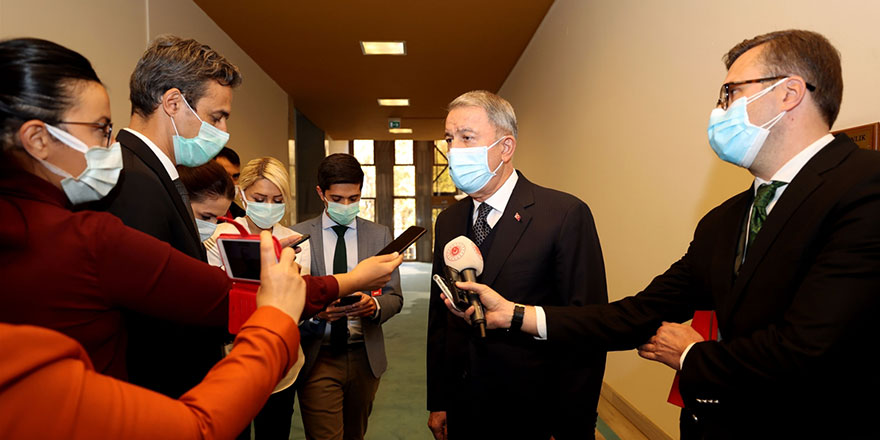 Milli Savunma Bakanı Hulusi Akar'dan İrini harekatı açıklaması!