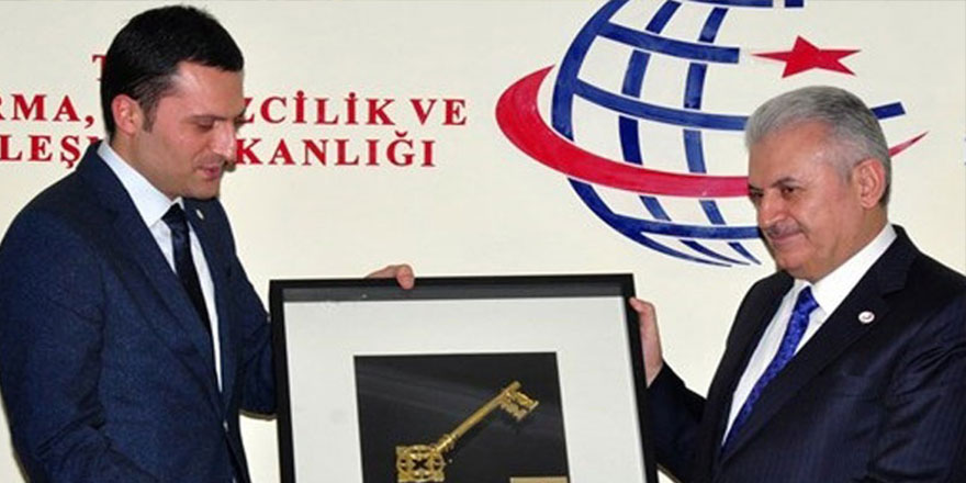 Binali Yıldırım'ın kardeşi İlhami Yıldırım açtı ağzını yumdu gözünü!