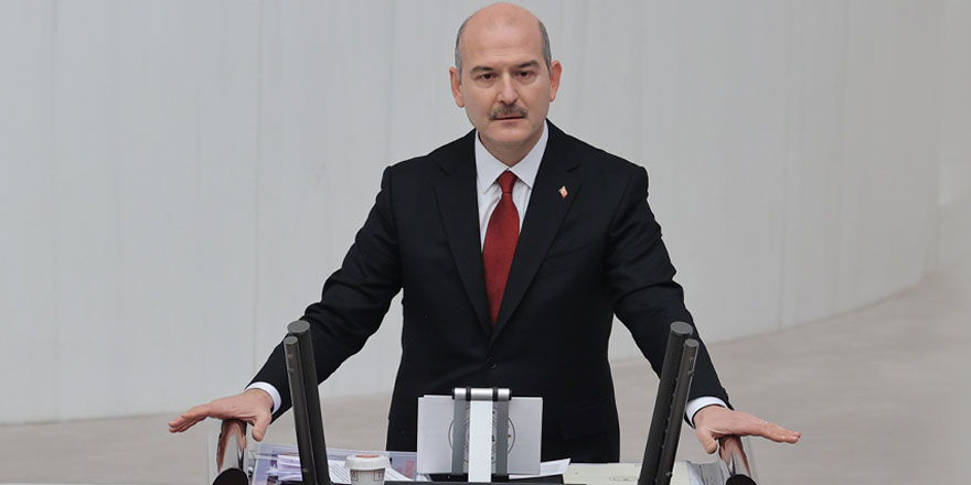 Süleyman Soylu kürsüde gözyaşlarını tutamadı!  Şehit annesinin kendisine neler söylediği anlattı