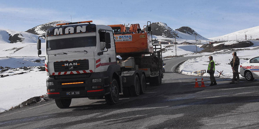 Bitlis'te düşen askeri helikopterin enkaz kaldırma işlemi tamamlandı!