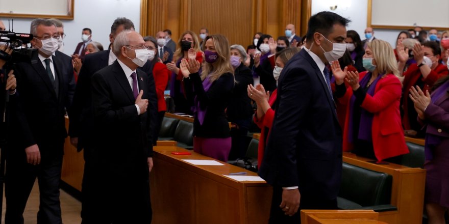 CHP lideri Kemal Kılıçdaroğlu parti genel merkezi önüne gelen emeklilere ne sözü verdi