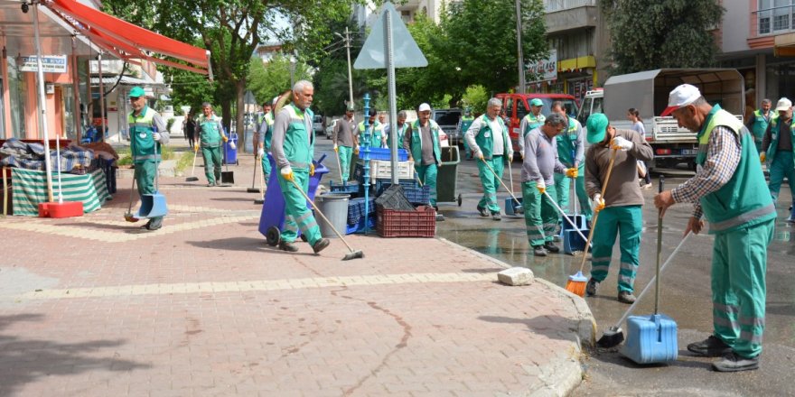 Temizlik işçisi olabilmek için üniversite mezunlarından rekor başvuru!