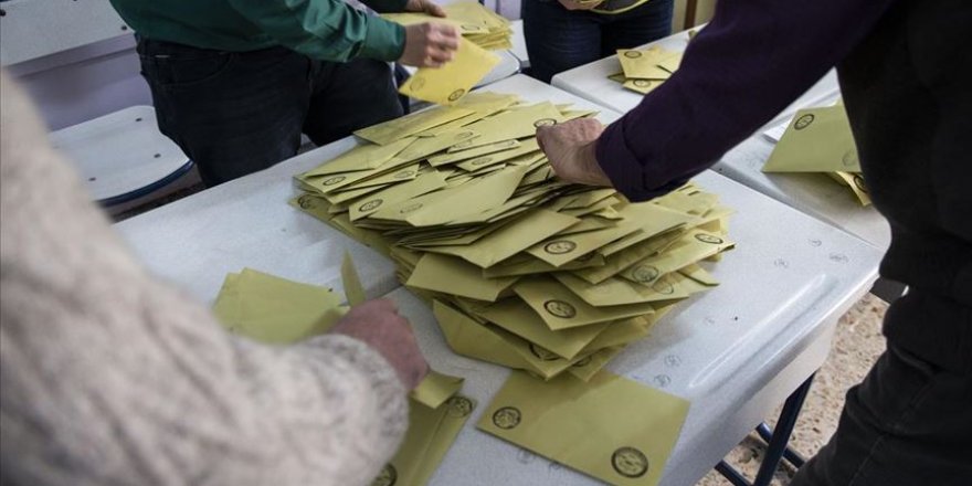 Kağıthane'de geçersiz oylar yeniden sayılacak