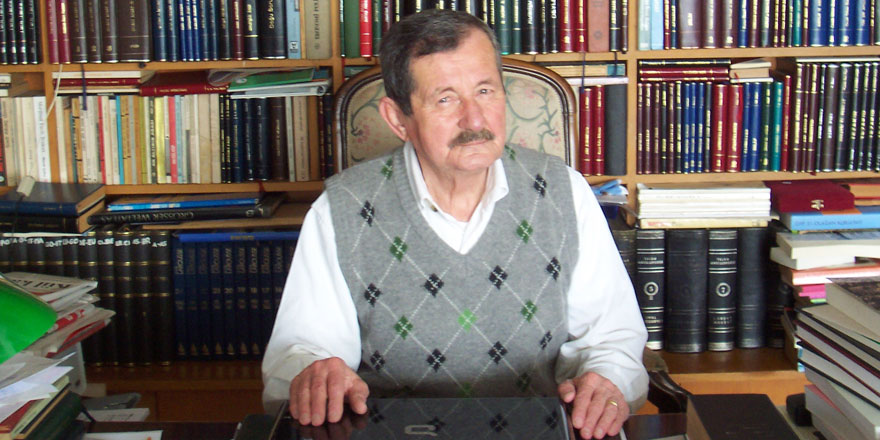 Erol Toy hayatını kaybetti