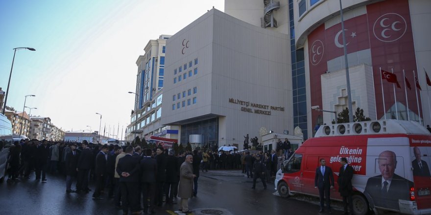 MHP, HDP’nin kapatılmasında ısrarcı ama AKP’nin farklı bir planı var