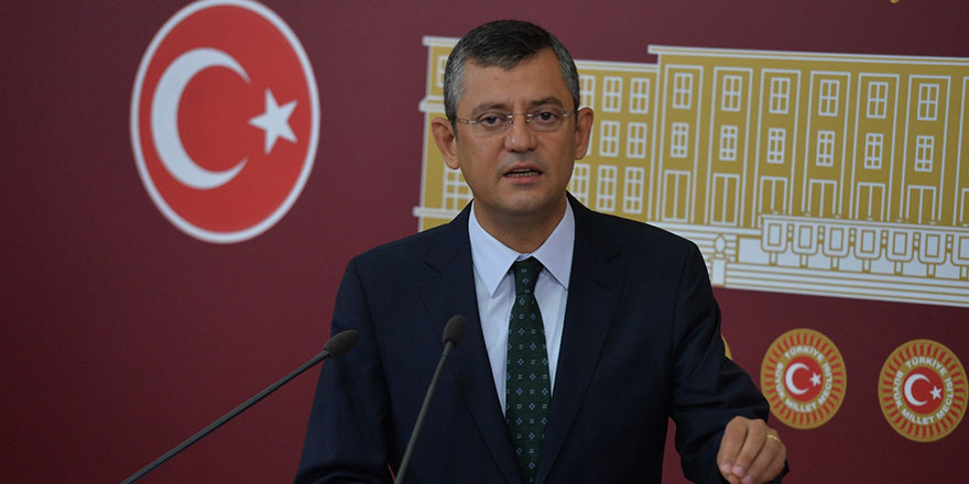 CHP'li Özgür Özel'den Bakan Fahrettin Koca'ya sert çıkış!