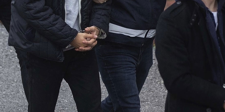 İstanbul'da HDP'li 2 ilçe başkanına gözaltı