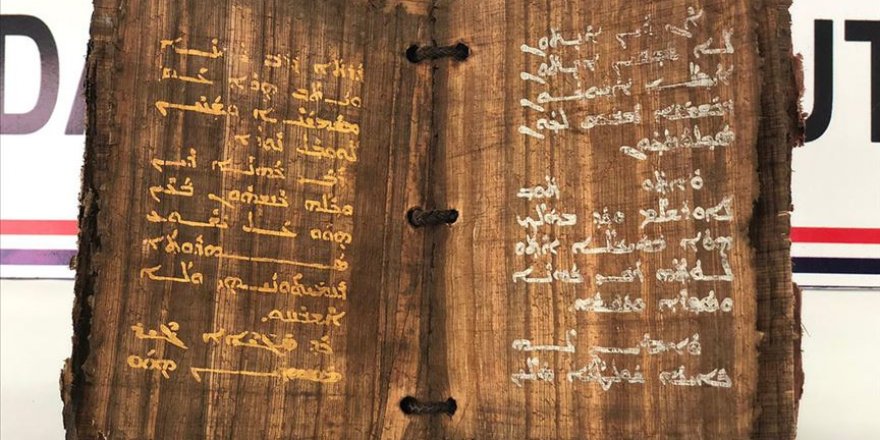 Bin 300 yıllık olduğu tahmin edilen kitap ele geçirildi
