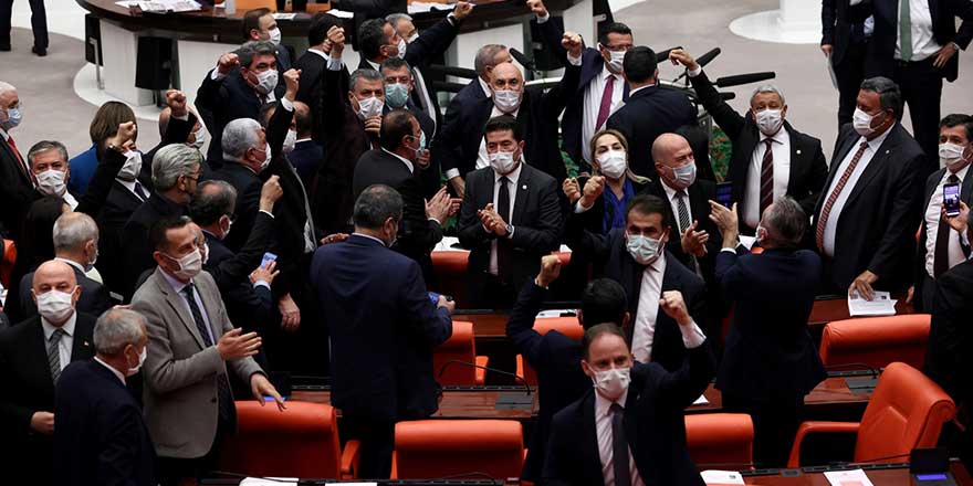 Güvenlik soruşturması teklifi muhalefetin oylarıyla reddedilmişti! AKP’yi kurtaran CHP’linin kim olduğu ortaya çıktı