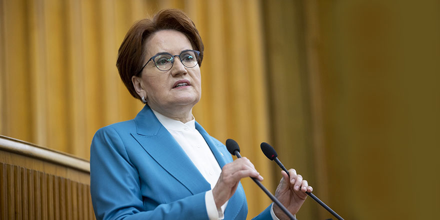 Meral Akşener'den çarpıcı açıklama: "28 Şubat’ta masaların altına saklandığında da,  biz yine aynı yerdeydik"