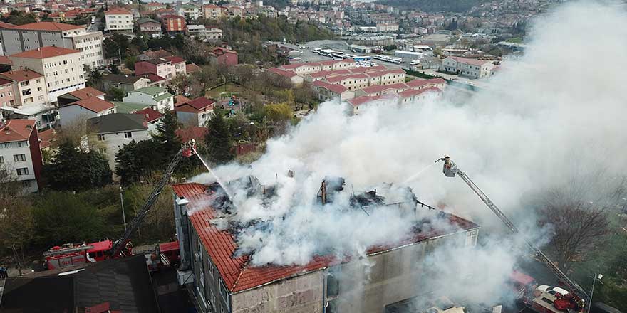 Sarıyer'de yemek imalathanesinde yangın!