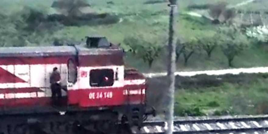 Sakarya'nın Pamukova ilçesinde makinist treni durdurup iftar yemeğini aldı!