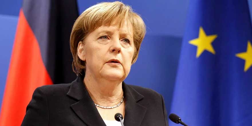 Angela Merkel: Navalni'nin durumu için çok endişeliyiz