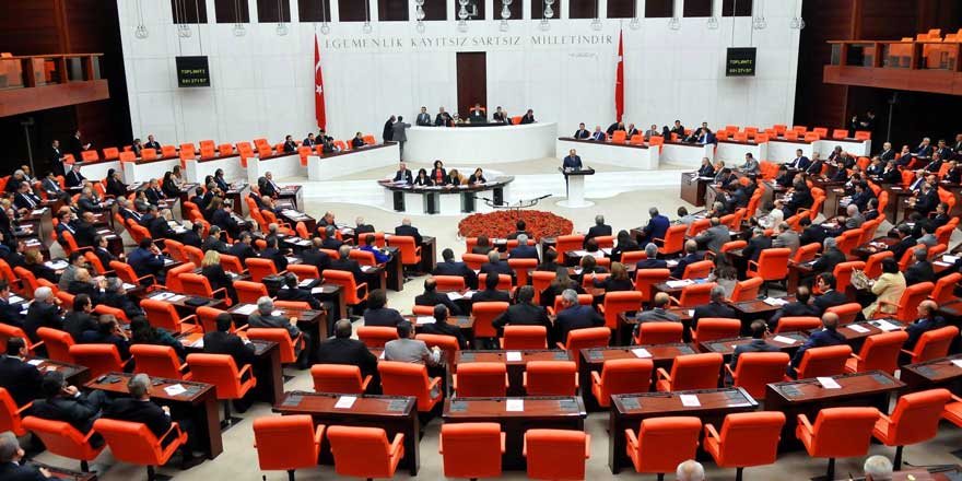 Belediye eliyle yapılan skandal insan kaçakçılığının araştırılmasına AKP ve MHP'den engel